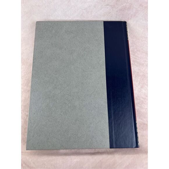 Vintage 1980 Human Atlas - Picture 7 of 7